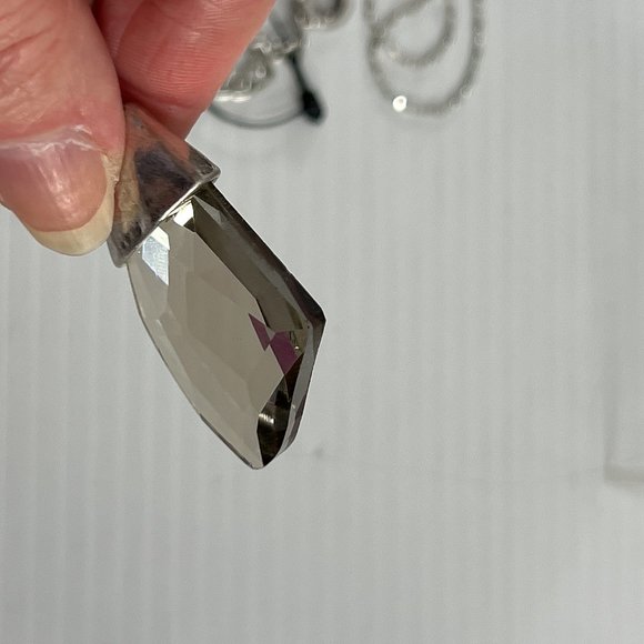 Chicos Necklace Long Strand Faceted Crystal Pendant Silver Tone 20" Adjustable - Picture 6 of 9